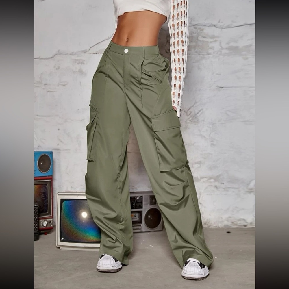 Street Flap Pocket Ruched Wide Leg Cargo Pants